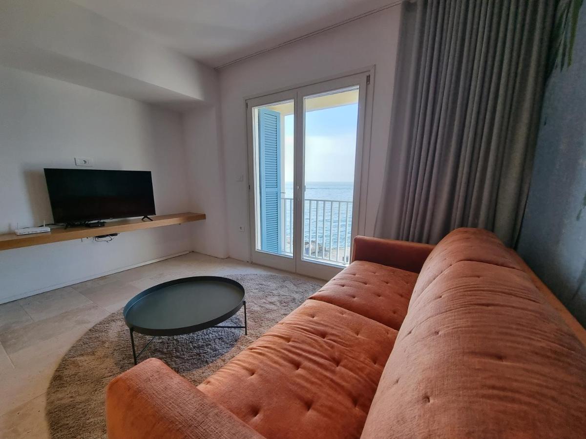 Bella Vista Apartment ไพราน ภายนอก รูปภาพ