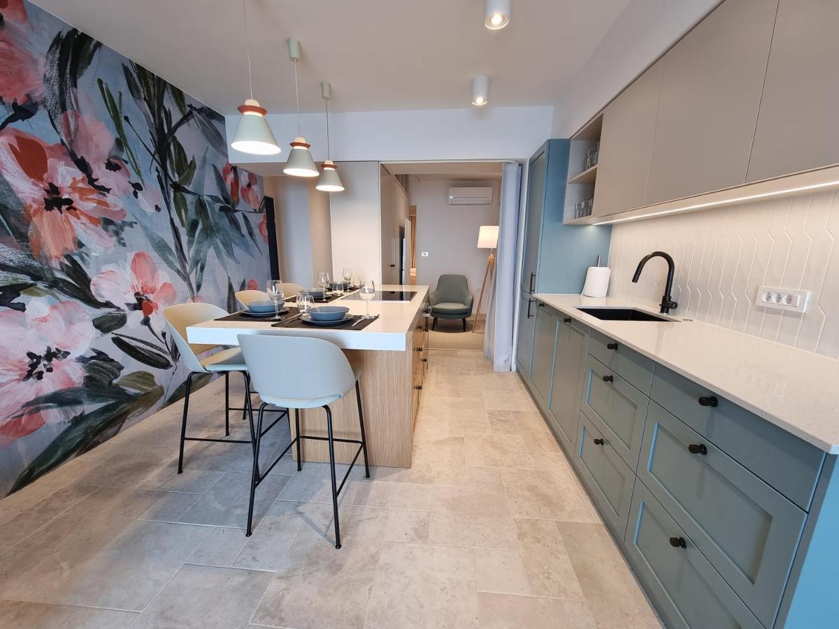 Bella Vista Apartment ไพราน ภายนอก รูปภาพ