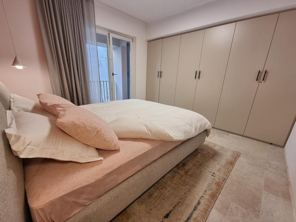 Bella Vista Apartment ไพราน ภายนอก รูปภาพ